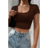 Kadın Kahverengi Şık Kesim Yarım Kol Crop Bluz