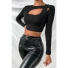 Kadın Siyah Göğüs Dekolteli Çapraz Askılı Uzun Kollu Crop Top Bluz