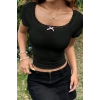Kadın Siyah Premium Dantel Detaylı Fiyonk Aksesuarlı Crop Top Bluz