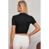 Kadın Siyah Yarım Fermuarlı Ve Kısa Kollu Crop Top Bluz