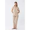 Moda Kadın Krem Rengi Kalp Desenli Önden Düğmeli Pijama Takımı
