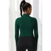 Yeşil Dik Yaka Fermuarlı Uzun Kollu Parmak Geçmeli Crop Top Spor Bluz