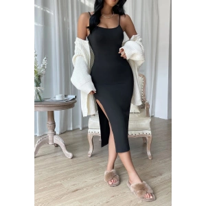 Kadın Siyah Yırtmaçlı Diz Altı Vücüdu Saran Gecelik