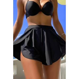 Kadın Siyah Yırtmaçlı Etek Görünümlü Şık Deniz Şortu