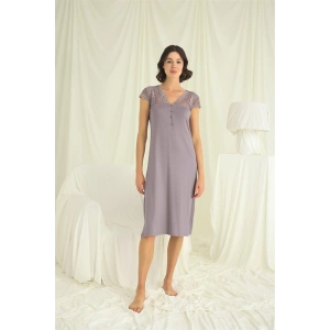 Kolu Omzu Ve Yakası Dantelli Önü Düğmeli Gecelik