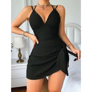 Özel Şık Tasarım Siyah Göğüs Dekolteli Yandan Bağlamalı Mini Club Elbisesi