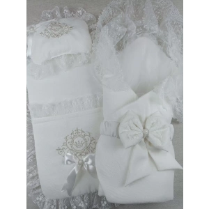 Yenidoğan Bambu Taç Nakışlı Kundaklı Trilüks 3lü Alt Açma Seti Ekru