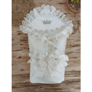 Yenidoğan Harika Kelebek Nakışlı Trilüks Kundak Bebek Battaniyesi Ekru