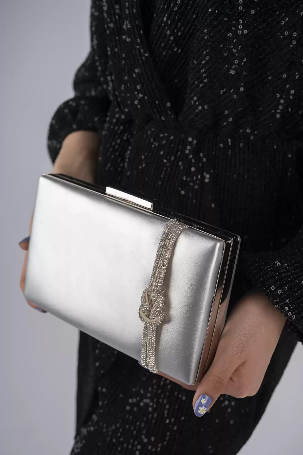 Silver WomenS Node Stone Dressing Bag