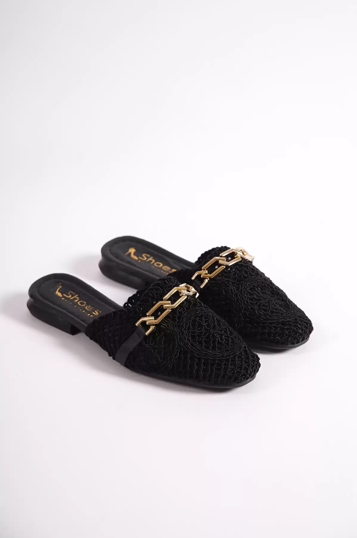 Black Lace Woman Front Of The Closed Lace Buckle Slippers