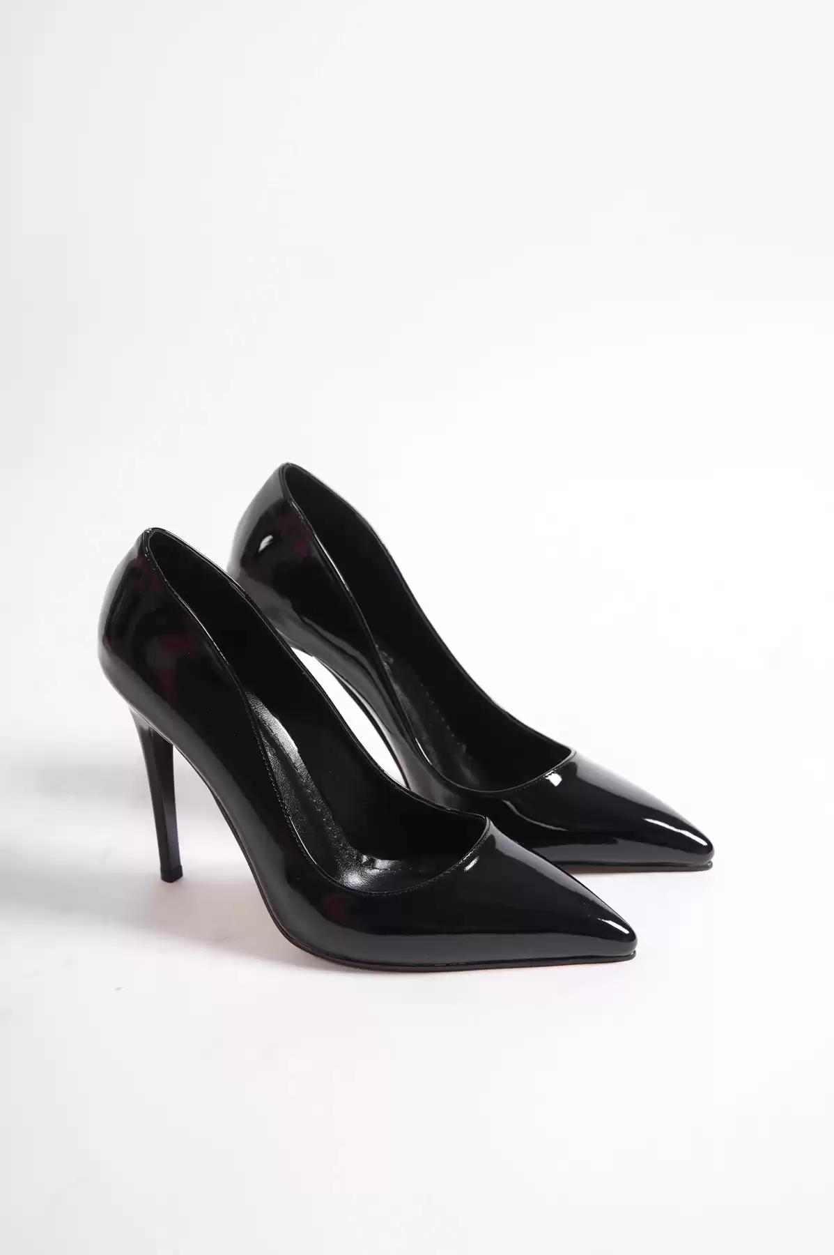 Black Patent Leather Woman Classic Heeled Shoes