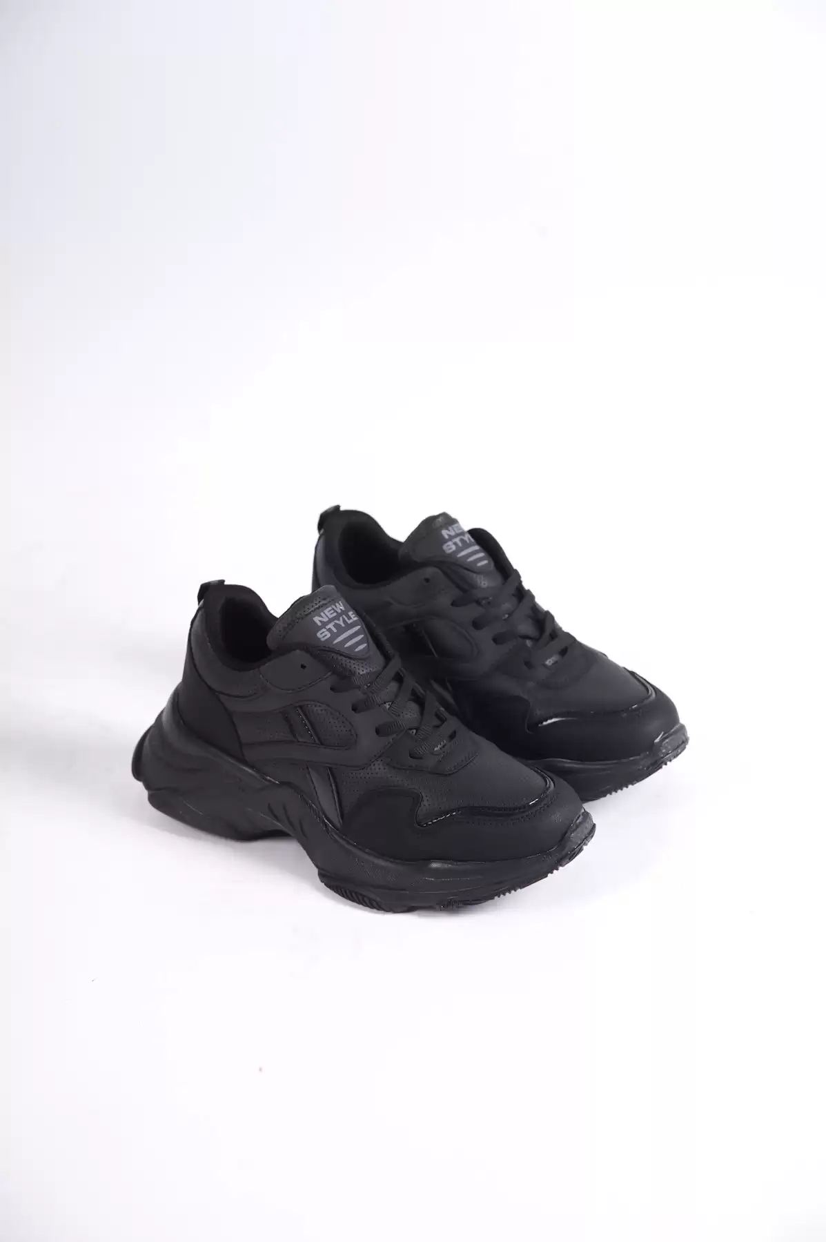 Black-Black Female Lane Sneaker