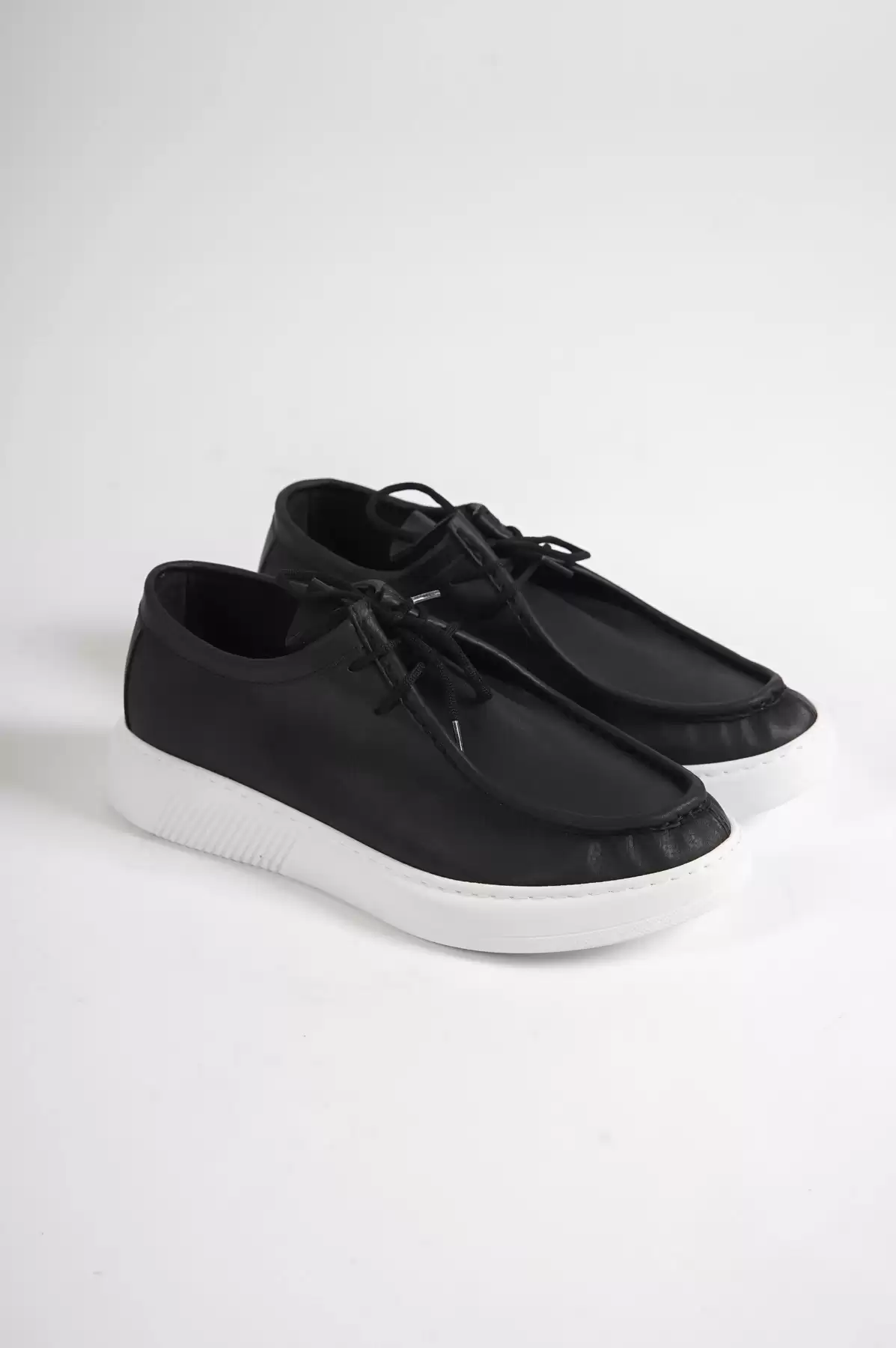 Black-And-White Male Lace-Up Sneaker