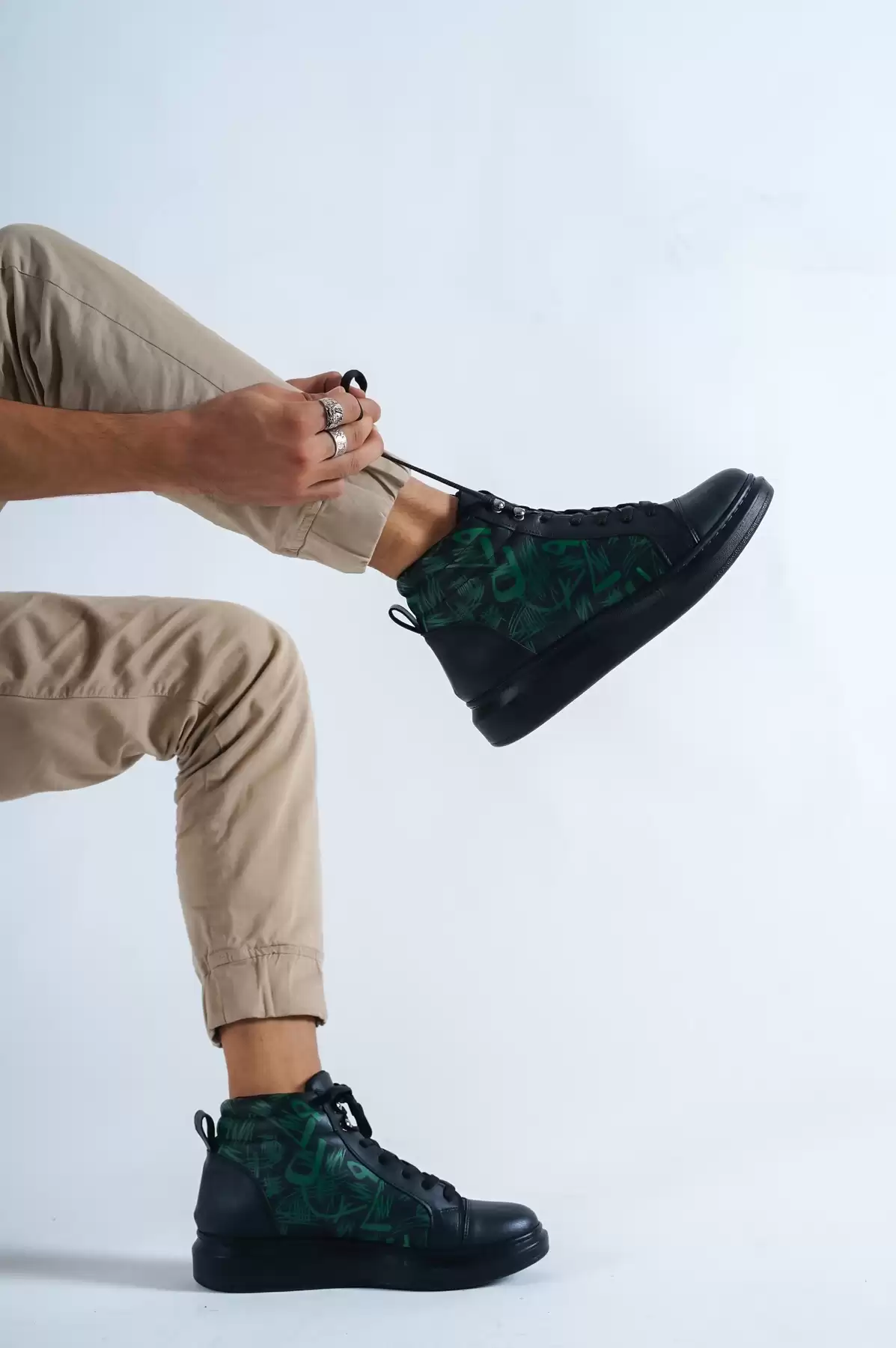 Black-Green Male Wrist Sneaker