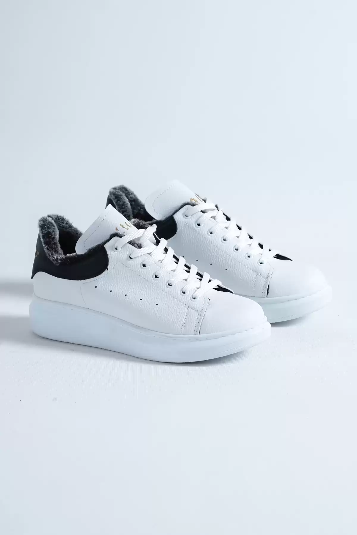 White-Black MenS Fur Sneaker