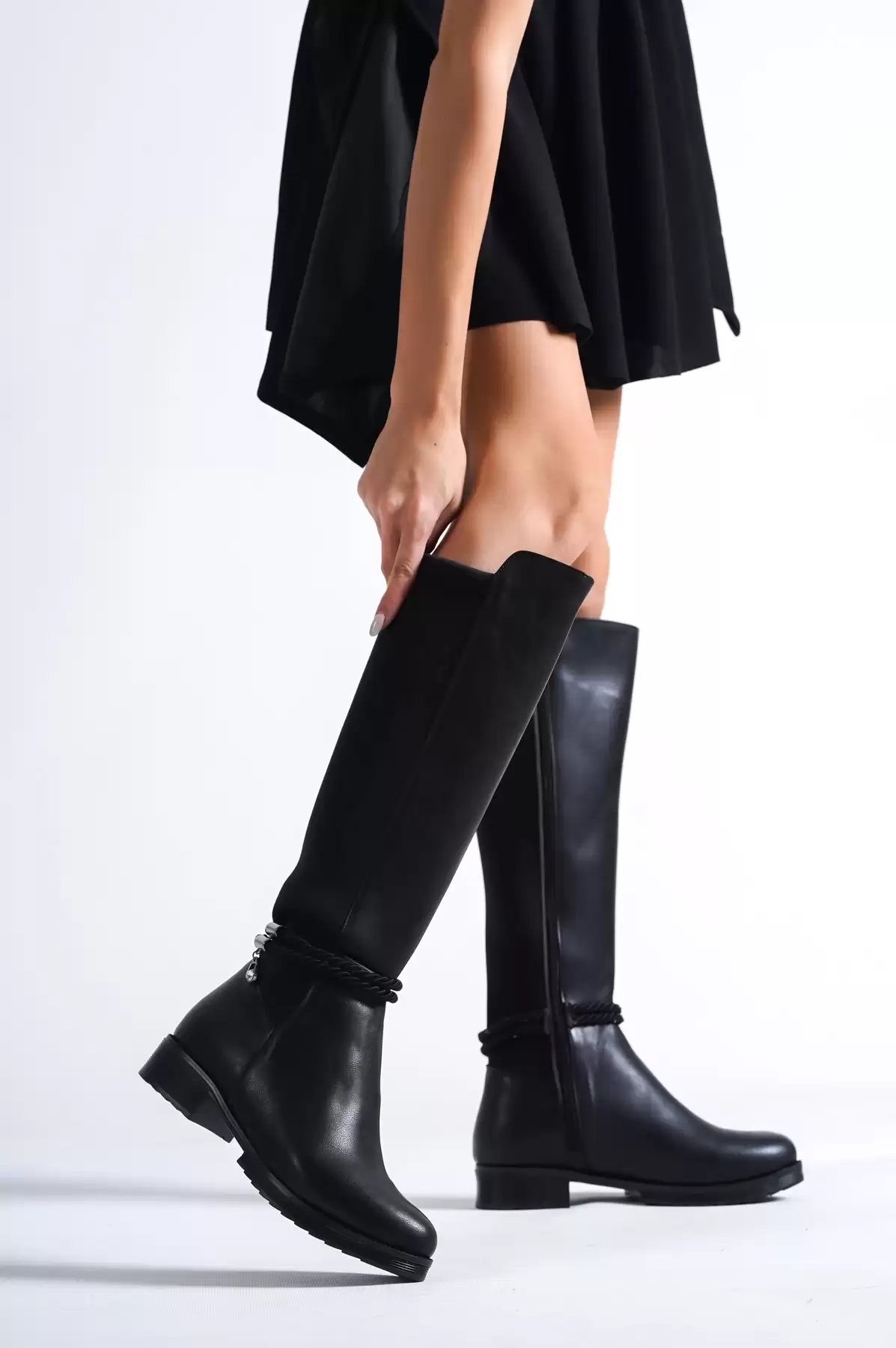 Black Skin Woman Boots