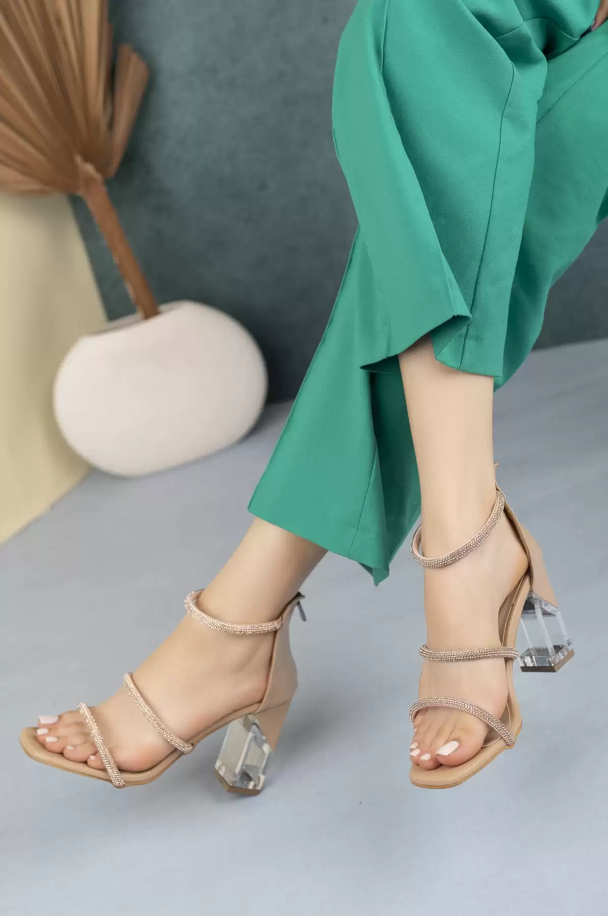 Nut Skın Women Stone Transparent Heels Shoes