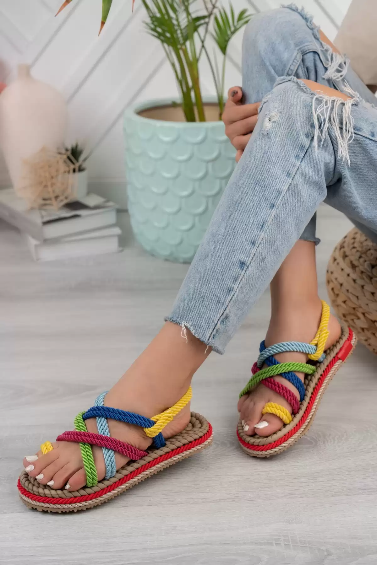 Multı -Colored Women Fınger Graster Sandal