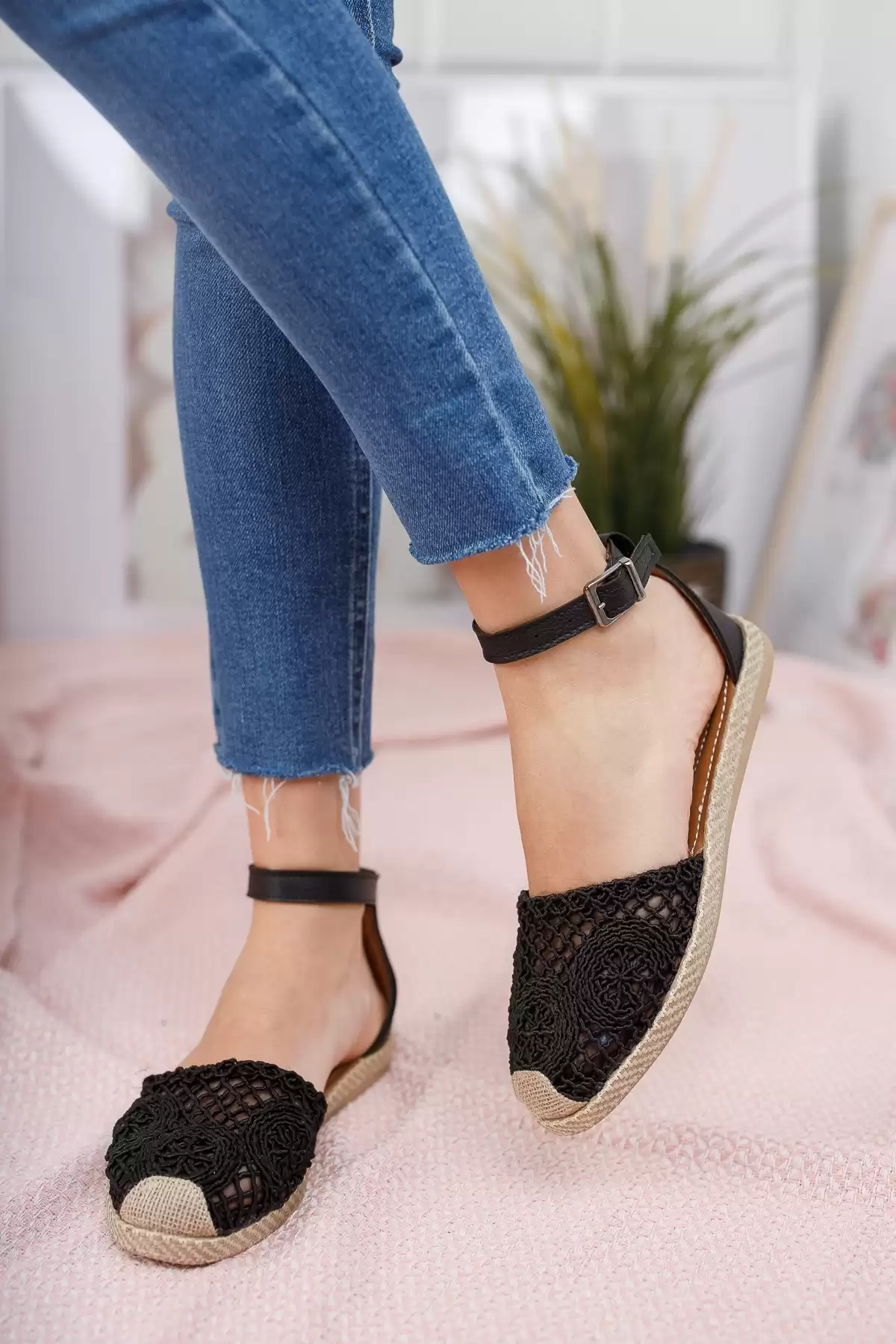 Black Lace Woman Lace Sandals