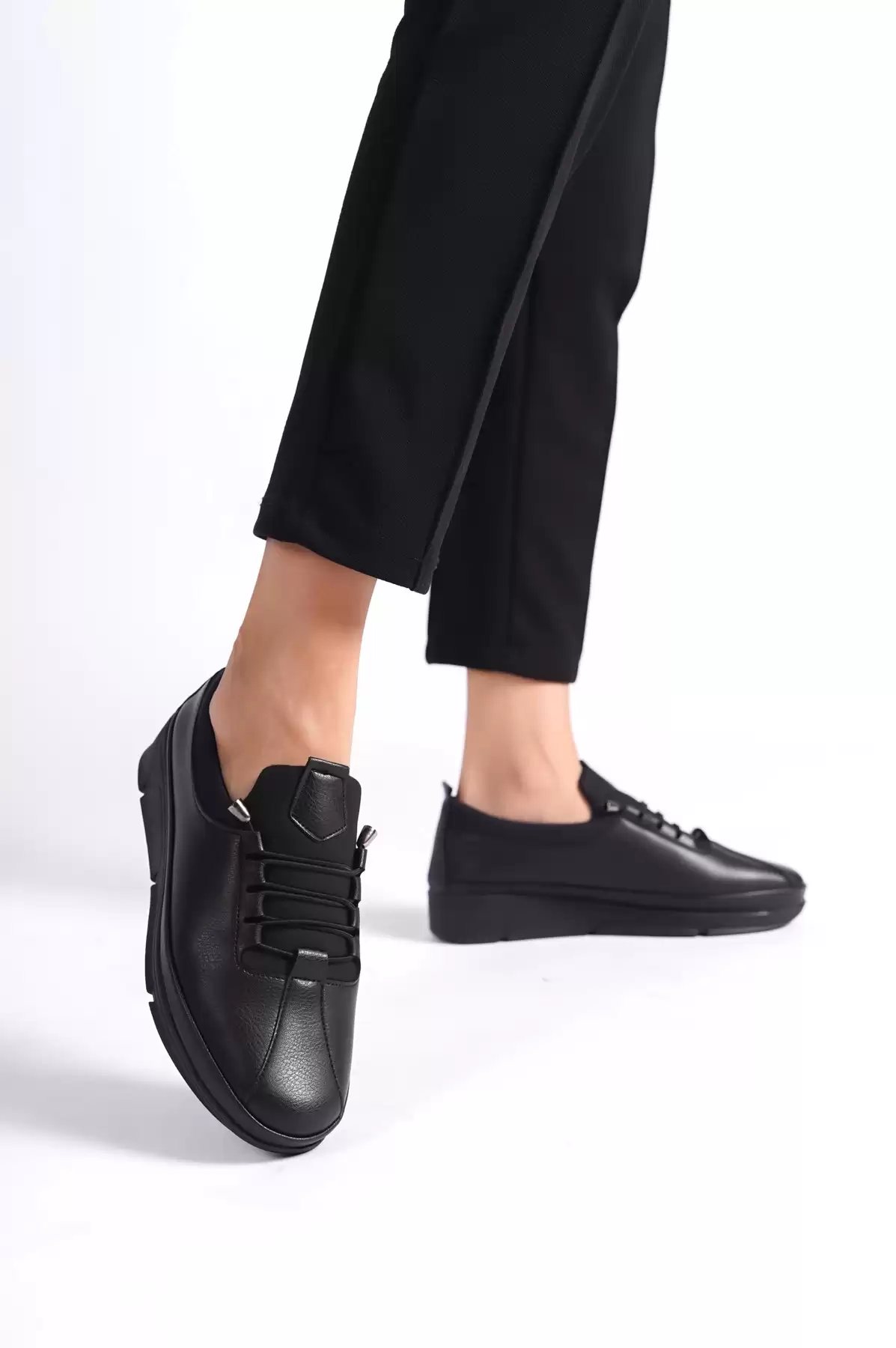 Black Skin Woman Stretch Lacked Daily Shoes