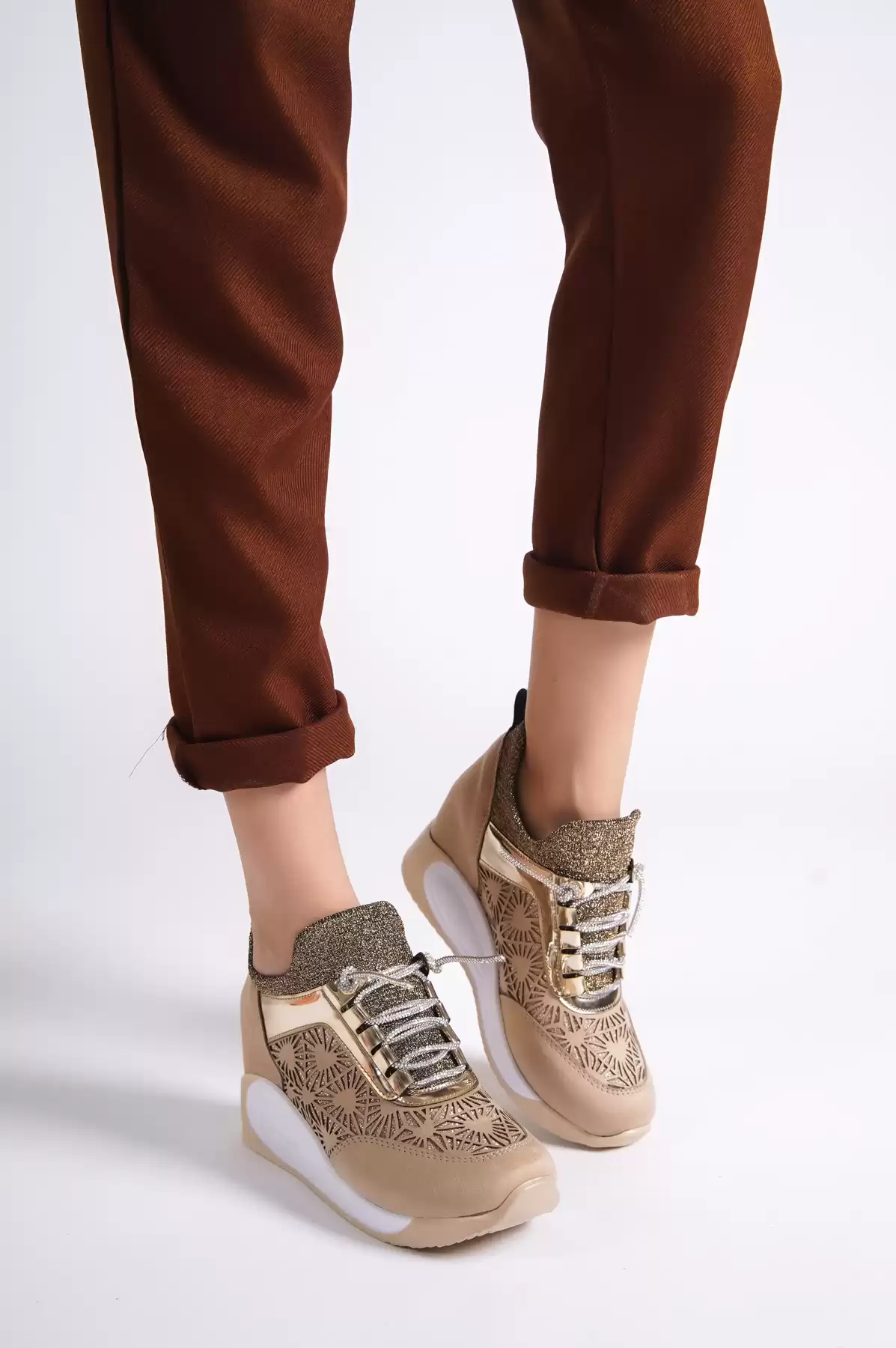 Skin Suede Woman Sneaker