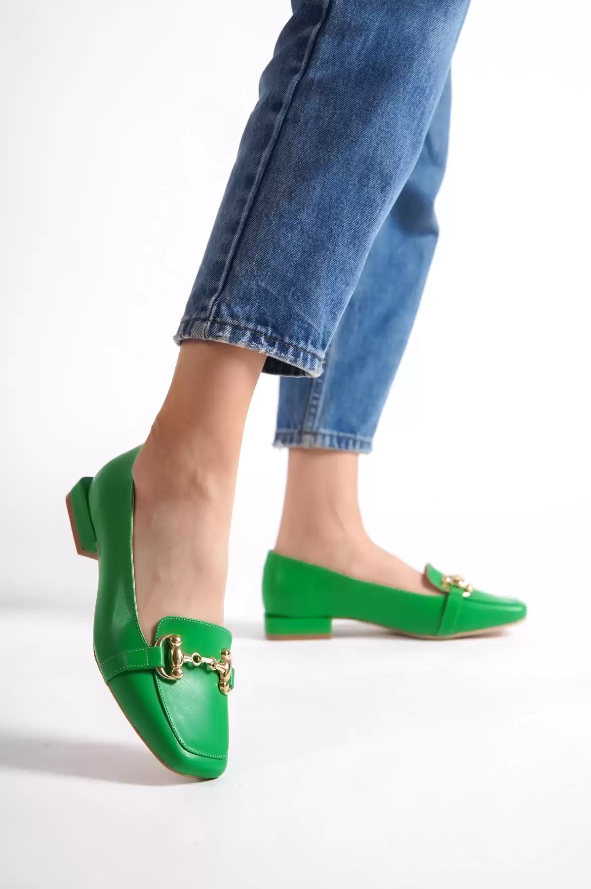 Green Skin Woman Daily Shoes