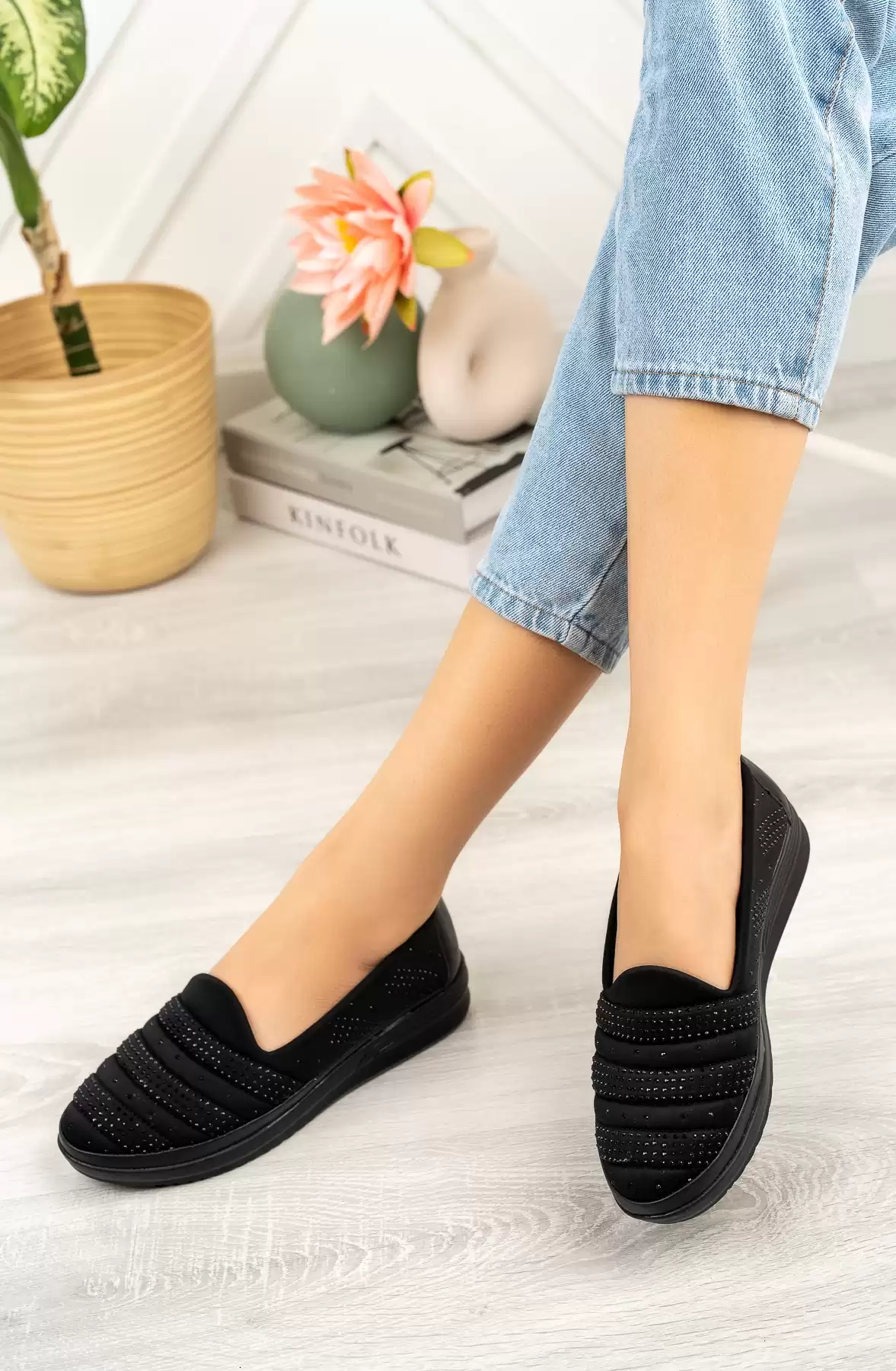 Daıly Shoes Wıth Black Women Stone