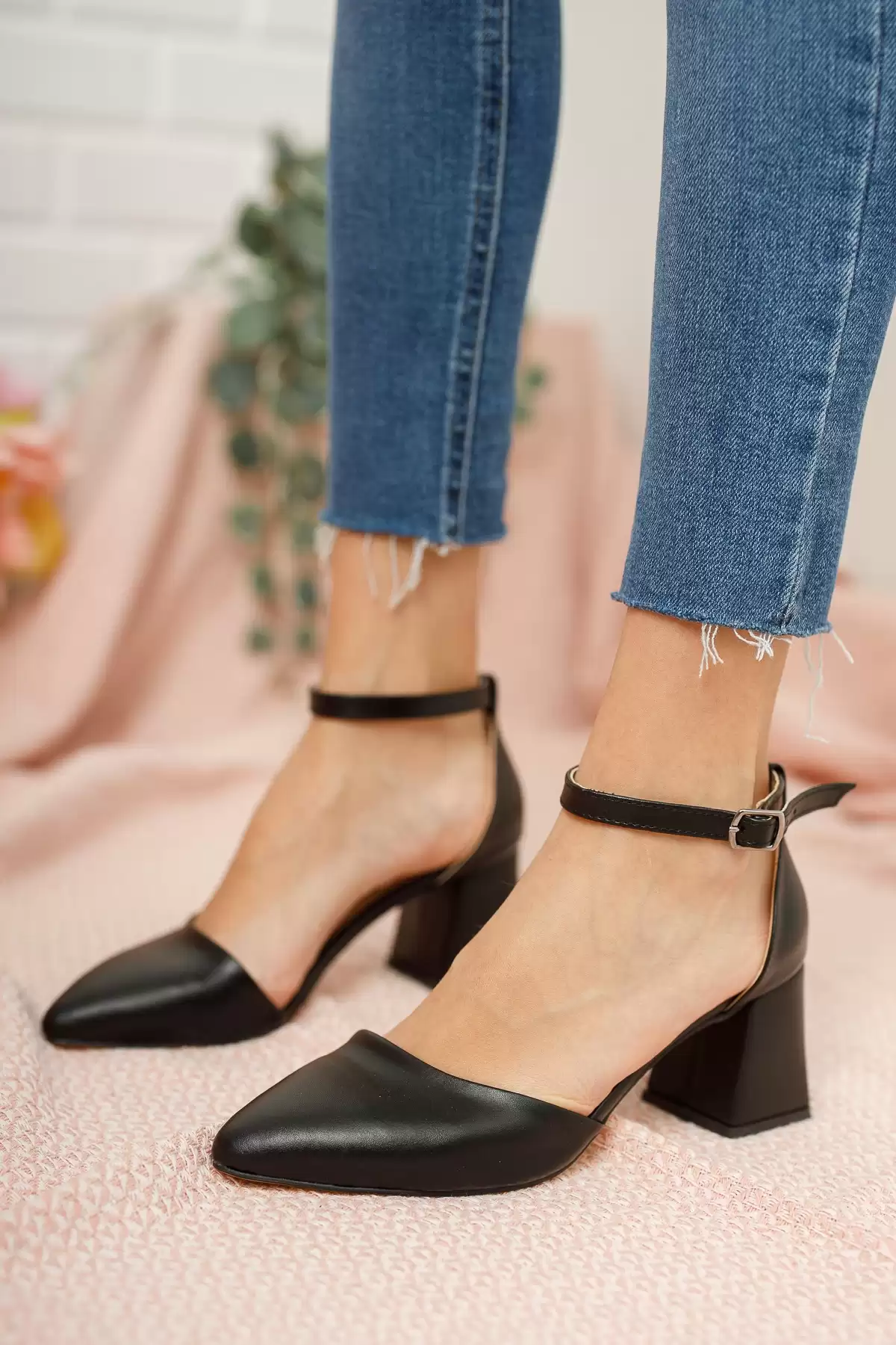 Black Skin Woman Classic Heels Shoes