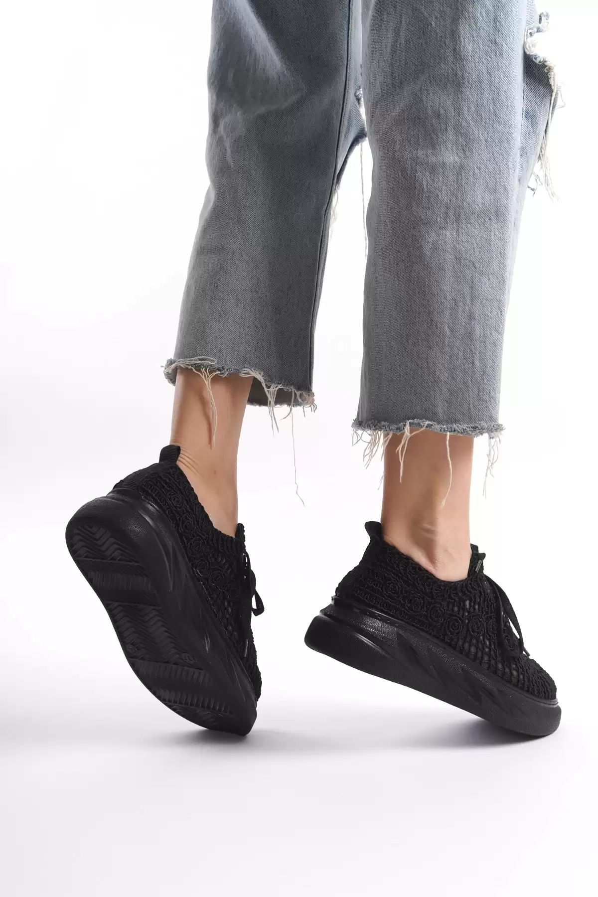 Black Lace Woman Lace Sneaker