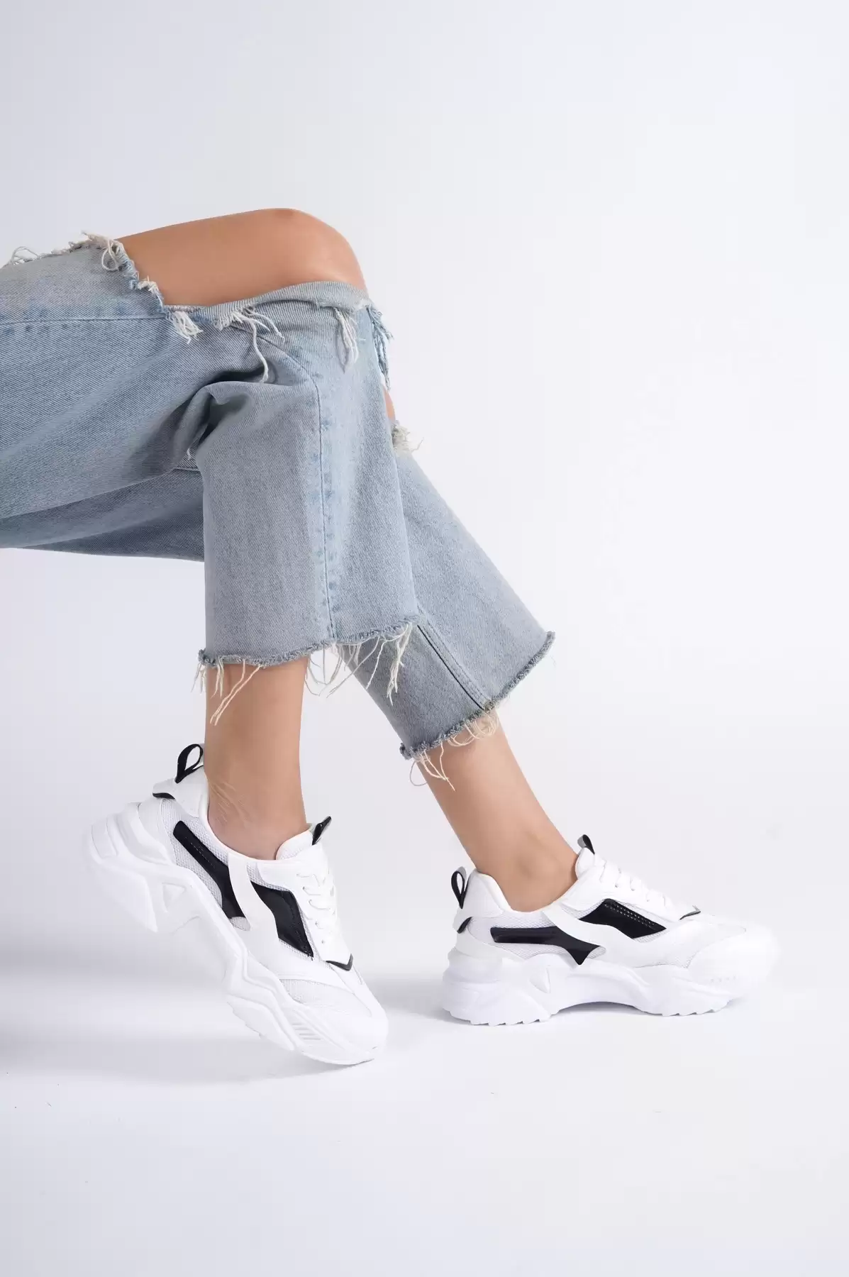 White-Black Woman Sneaker