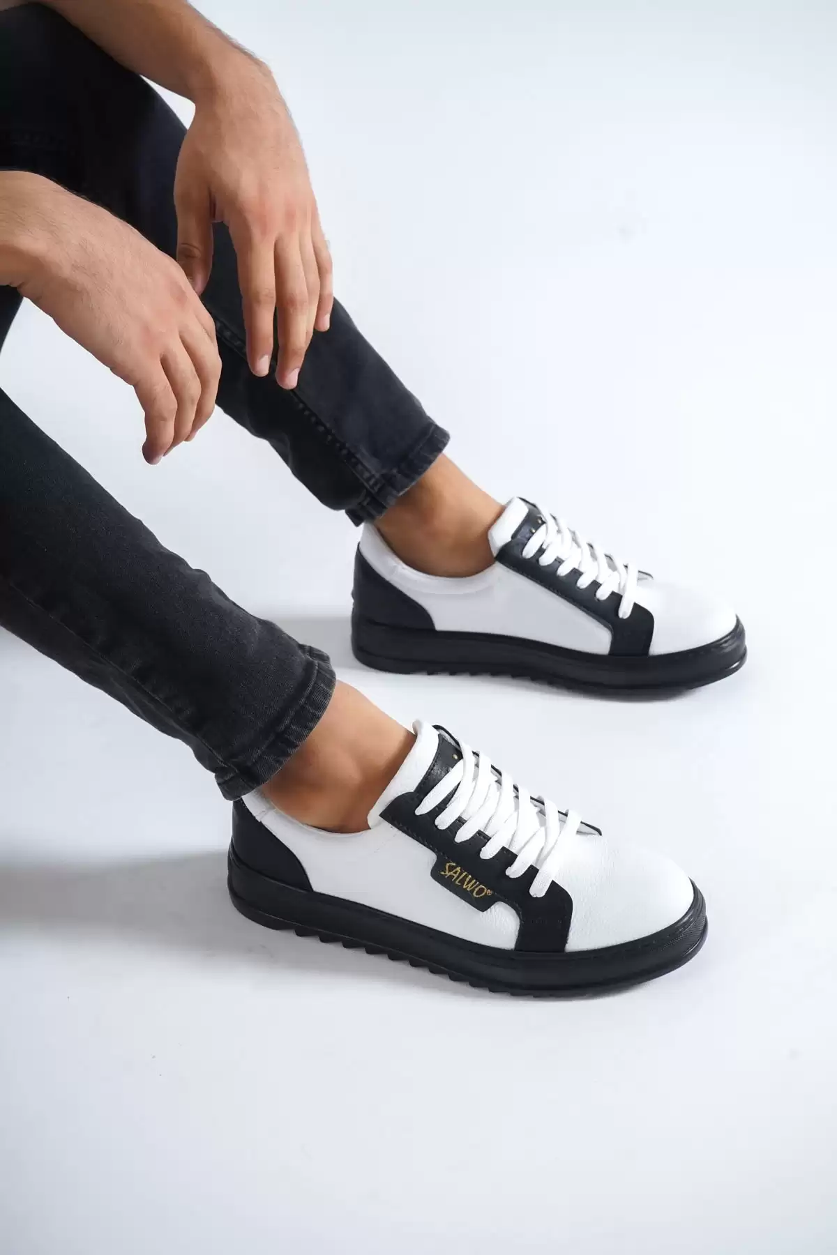 White-Black MenS Side Written Sneakers