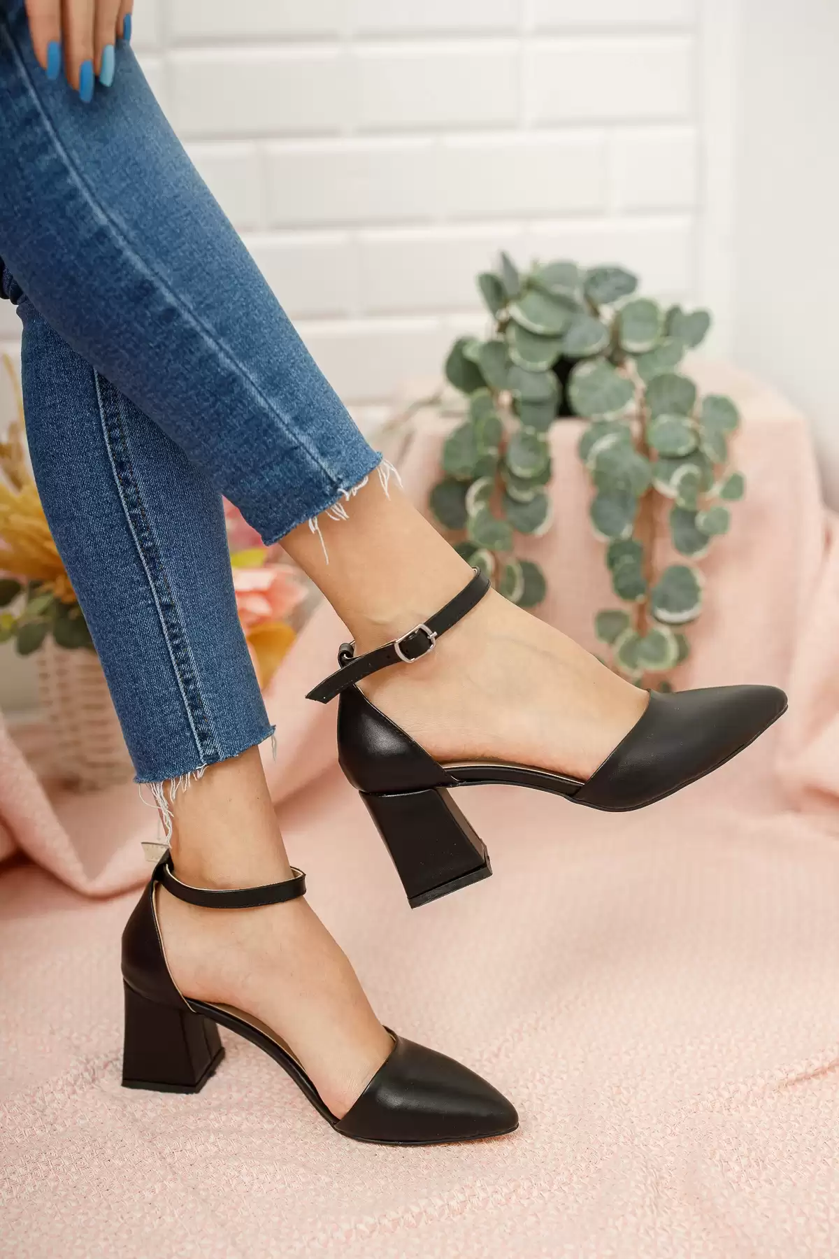 Black Skin Woman Classic Heels Shoes