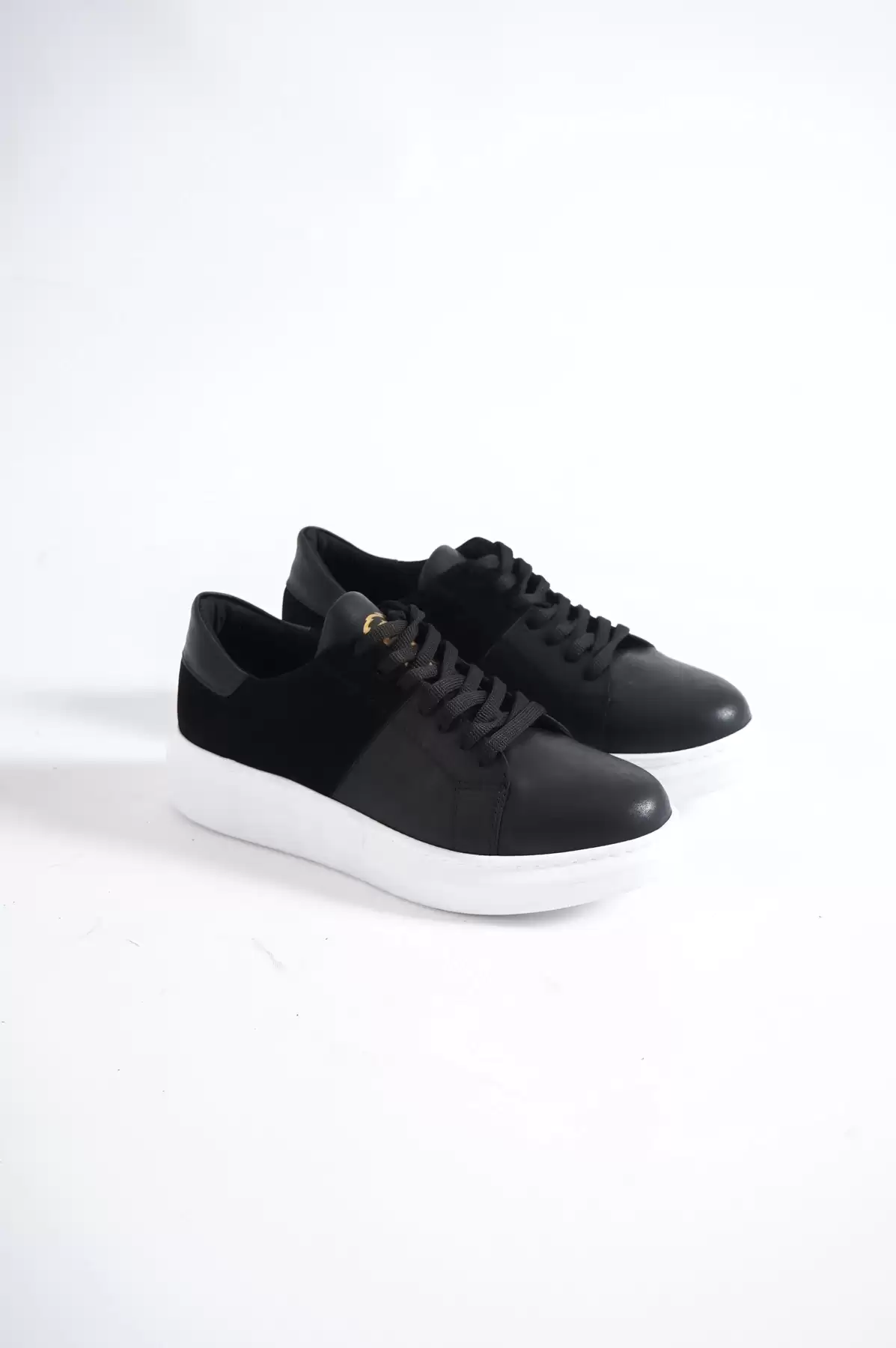 Black Suede White Base MenS Sneaker