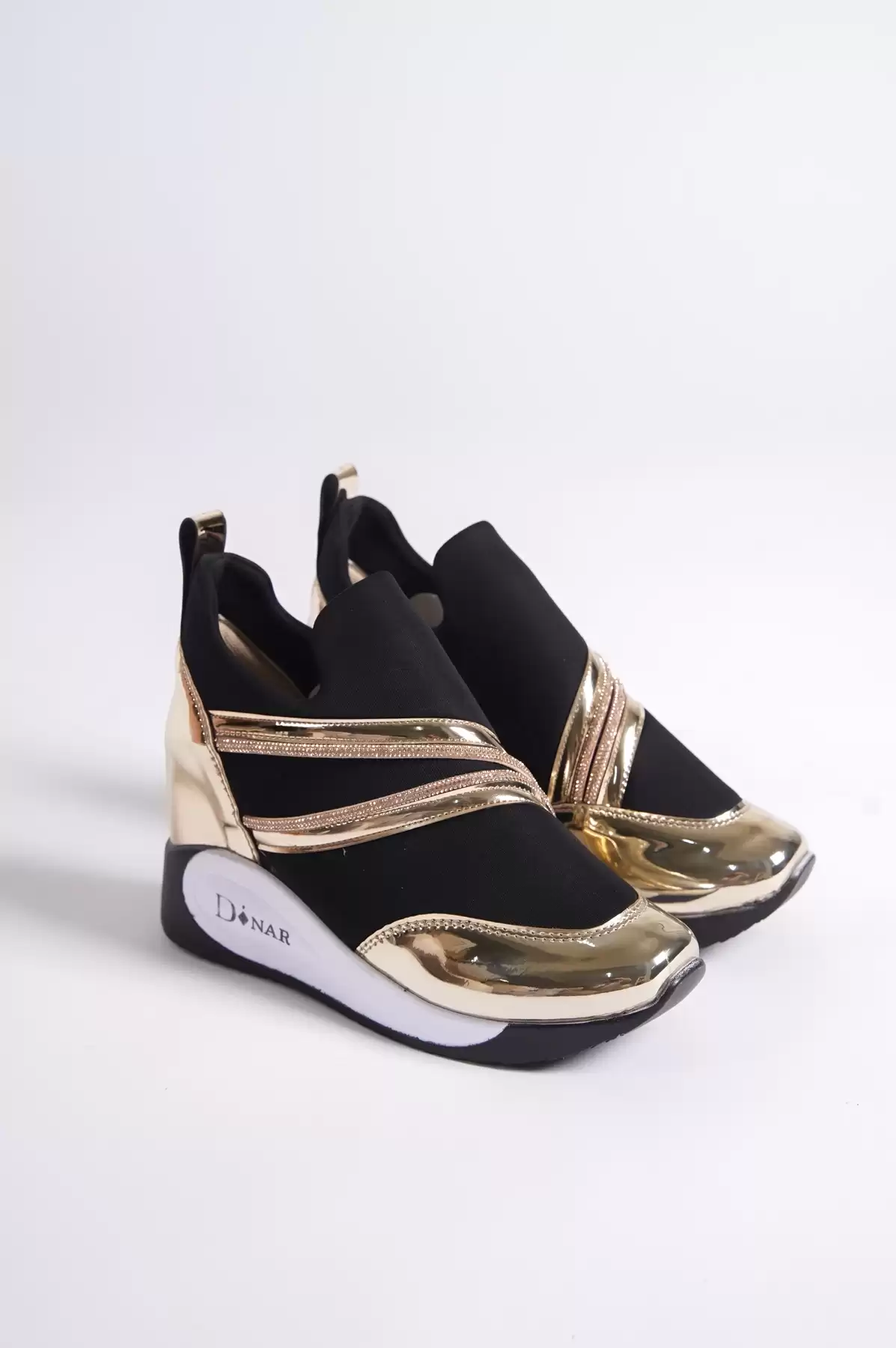 Gold Woman Stretch Sneaker