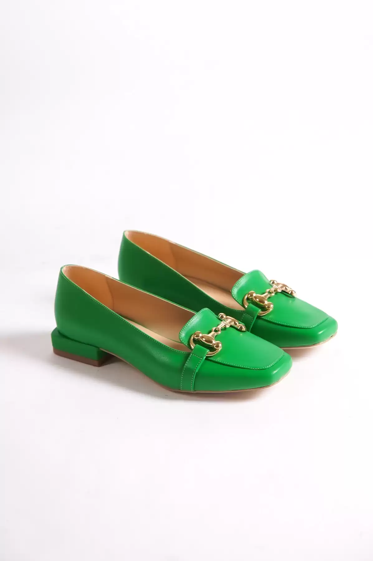 Green Skin Woman Daily Shoes