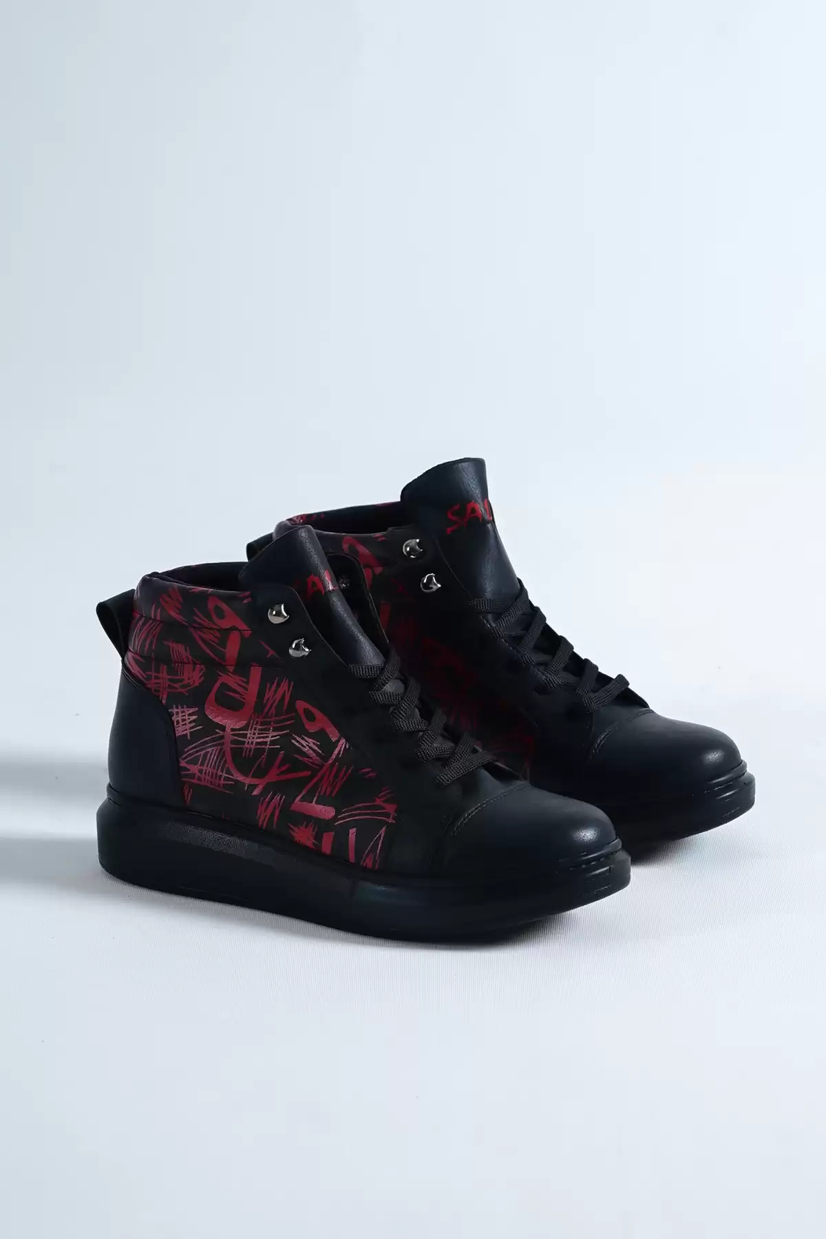 Black-Red Male Wrist Sneaker