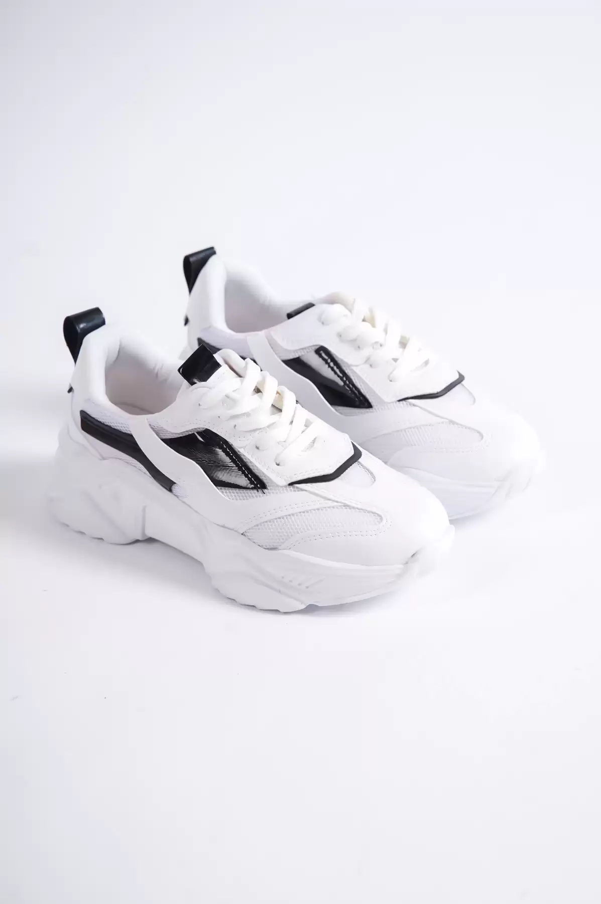 White-Black Woman Sneaker