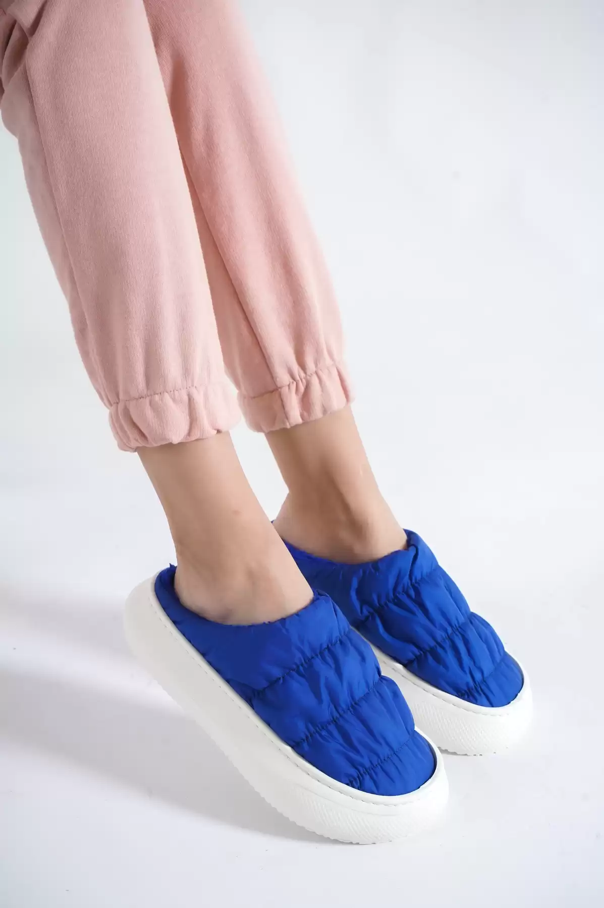 Saks Blue Woman Seam Wool House Slipper