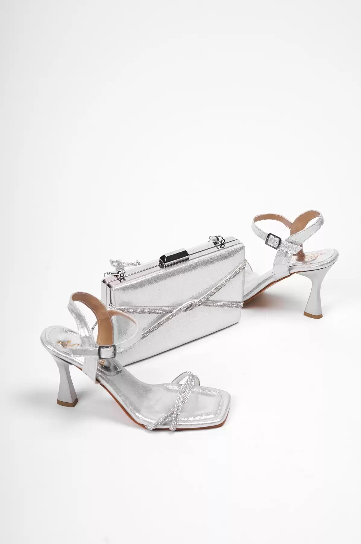 Silver WomenS Evening Shoes And Bag Set