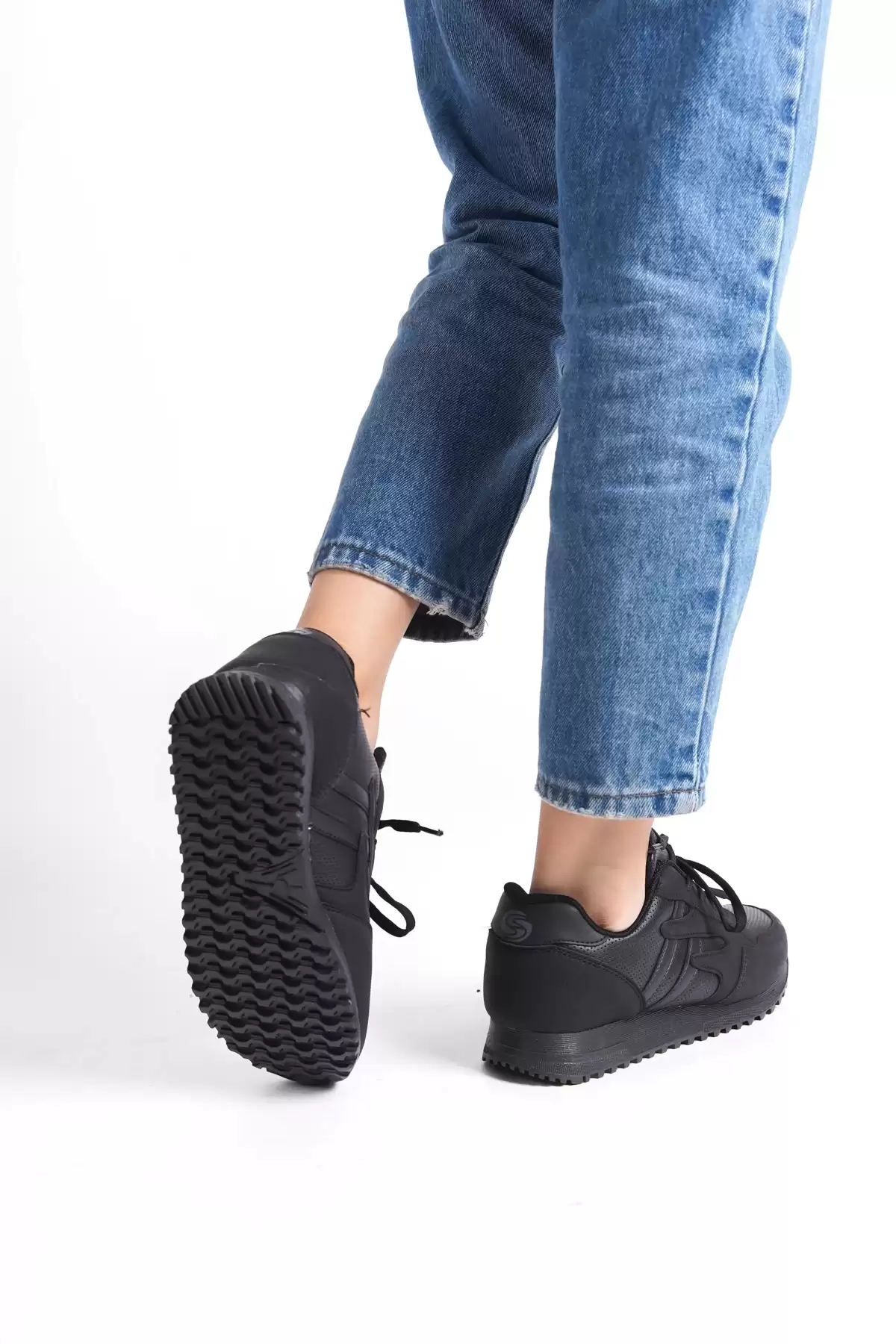 Black Woman Sneaker