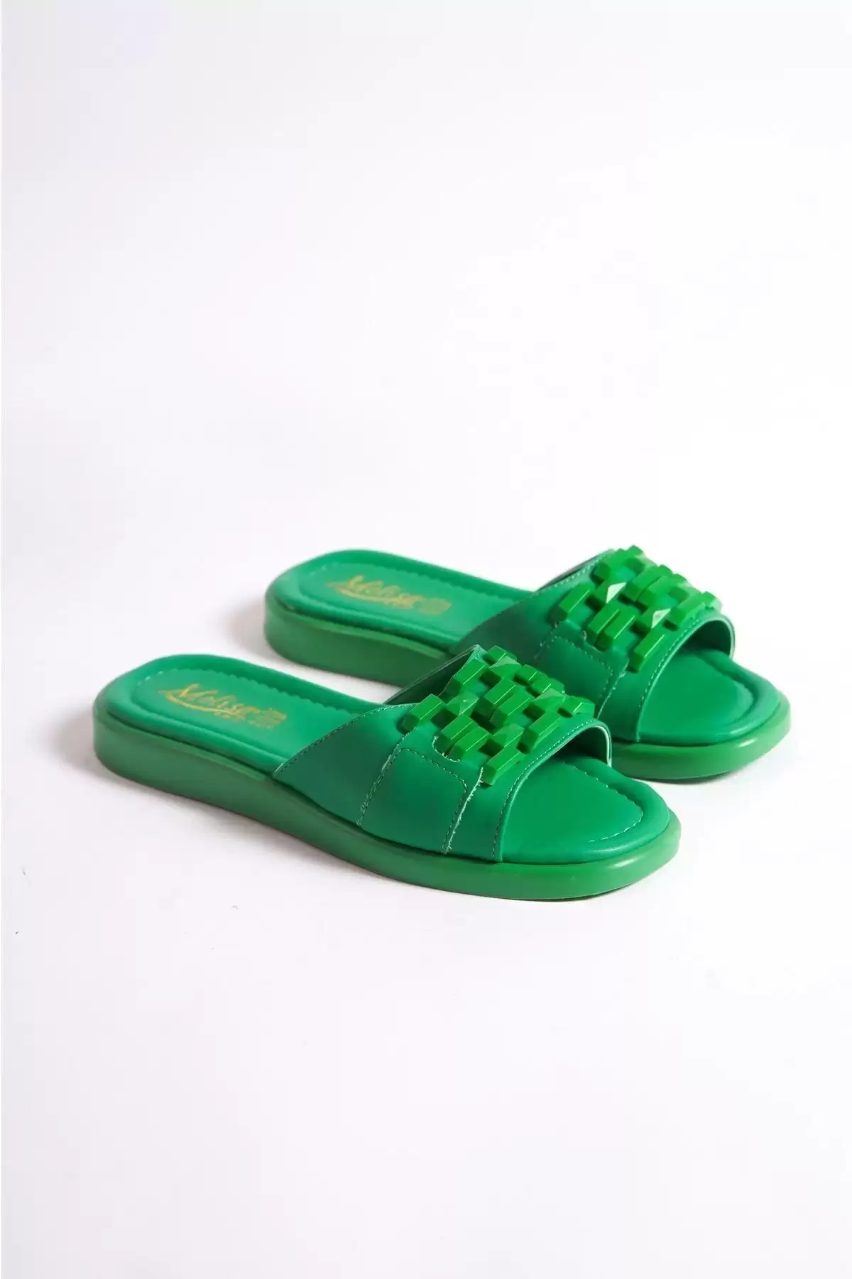 Green Woman Thick Chain Flip Slipper