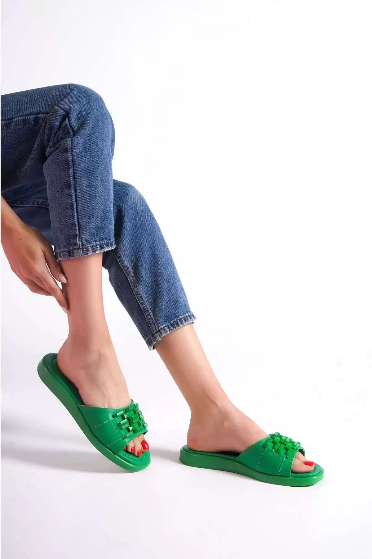 Green Woman Thick Chain Flip Slipper