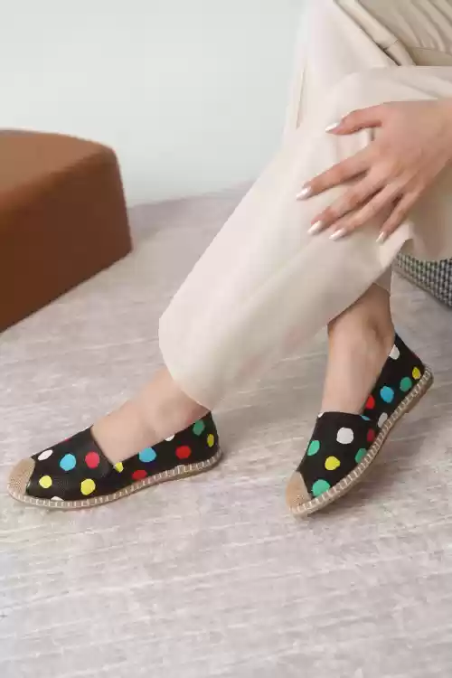 Siyah Renkli Kadın Hasır Uçlu Günlük Babet
