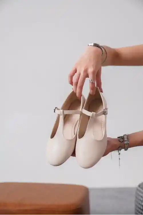 Ten Cilt Kadın Klasik Düz Kemerli  Kaymaz Taban Babet