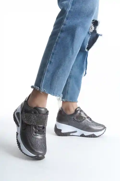 Platin Simli Kadın Simli Bağcıklı Sneaker