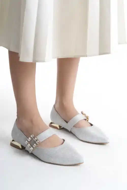 Silver Womens Stone Buckle Detailed Thick Heeled Elegant Classic Heeled Shoes