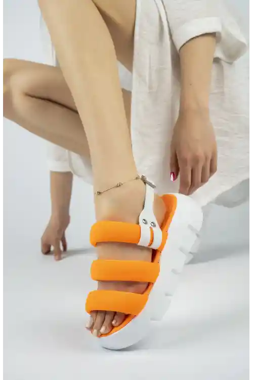 Turuncu Kadın  Sandalet
