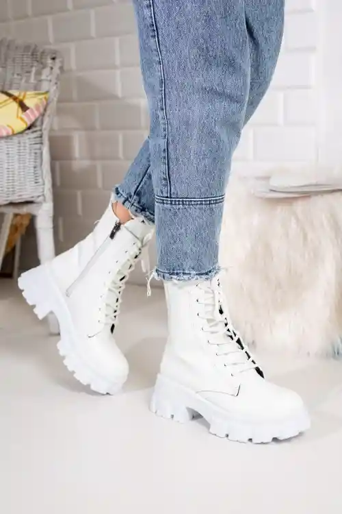 White Wrinkle Patent Leather Woman Boots