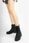 Siyah Cilt Kadın Bot