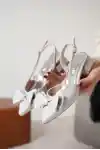 Gümüş Saten Kadın Fiyonklu Günlük Kalın Kısa Topuklu Abiye Ayakkabı